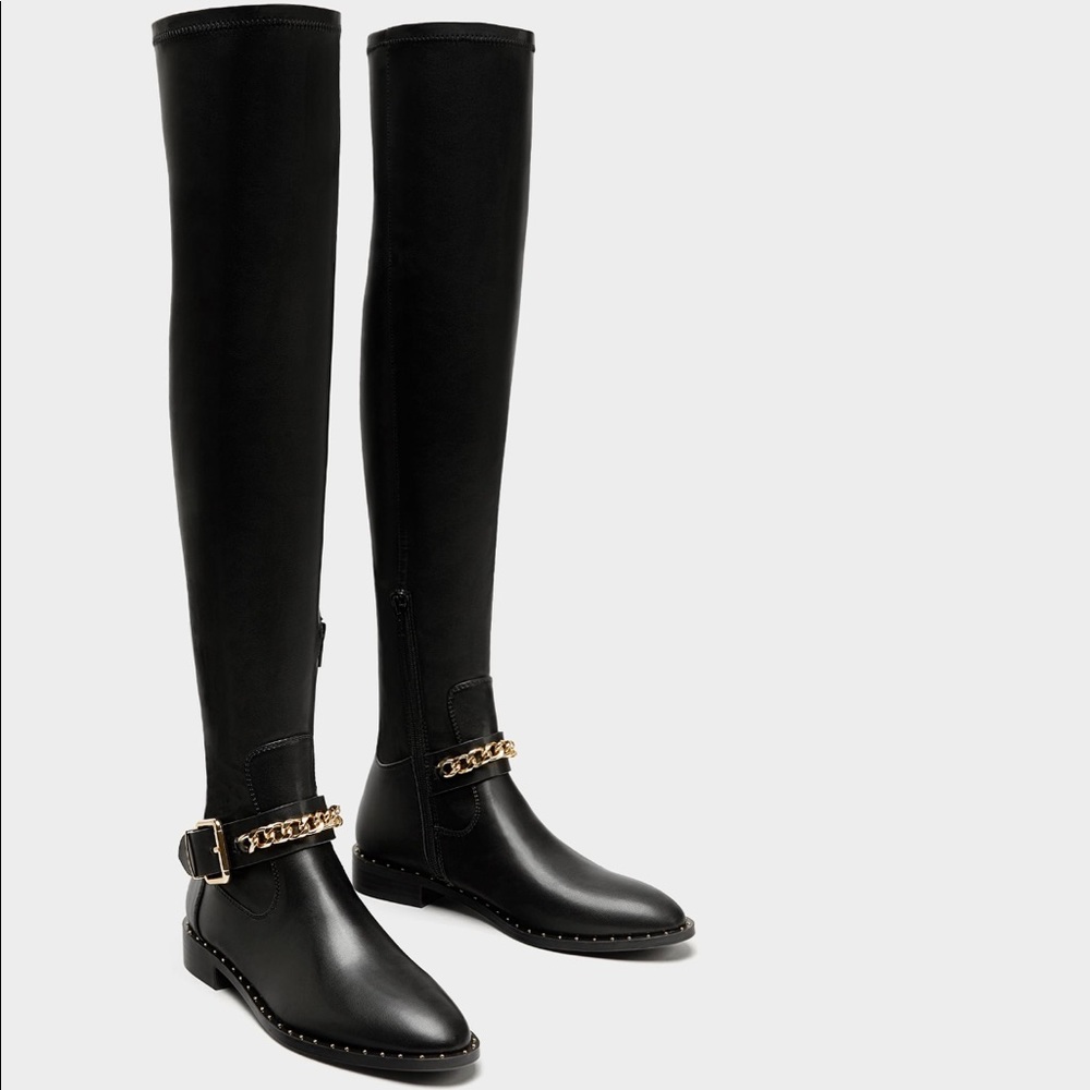 Zara boots with chain